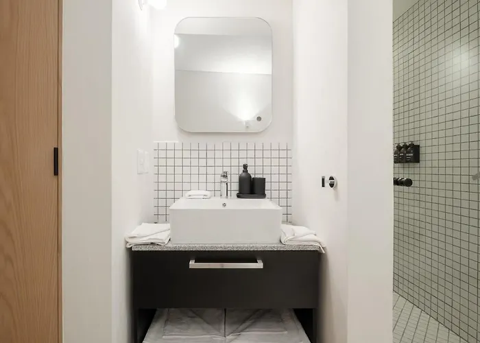 Par 103 Apartment