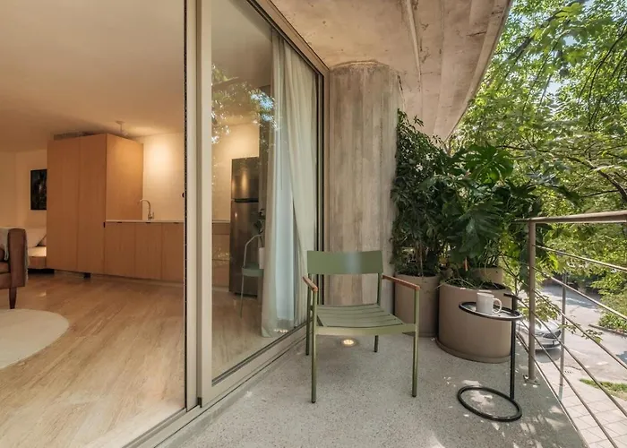 Par 103 Apartment *