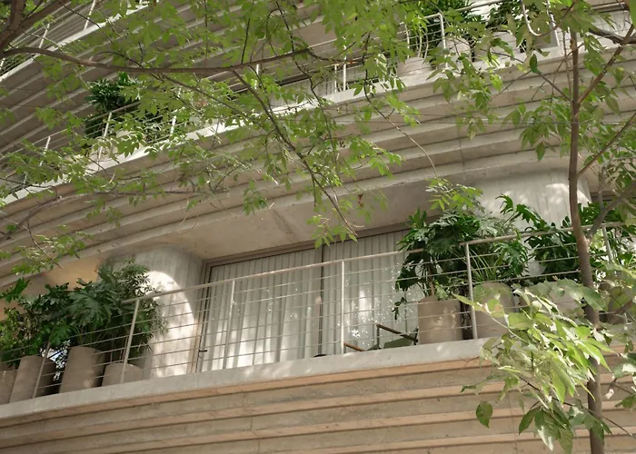 Par 103 Apartment *